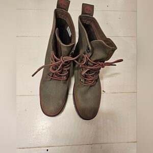 Timberland Olive Green Lace-Up Boots with Red Trim